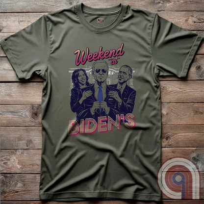 A hilarious political satire t-shirt featuring "Weekend at Biden’s," a parody of the classic comedy, reimagined with Joe Biden as the lifeless puppet propped up by Kamala Harris & Barack Obama. With a retro 80s aesthetic, this anti-establishment tee calls out the illusion of leadership & the deep-state handlers pulling the strings. A must-have for conservatives, libertarians, & free-thinkers who see through the charade. Perfect for rallies, protests, or just triggering clueless liberals! Color - Green2